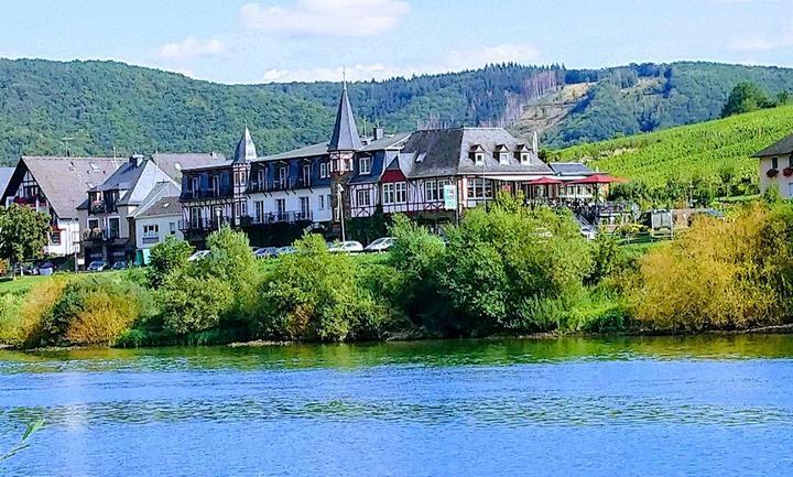 Hotel Restaurant Zum Valwiger Herrenberg